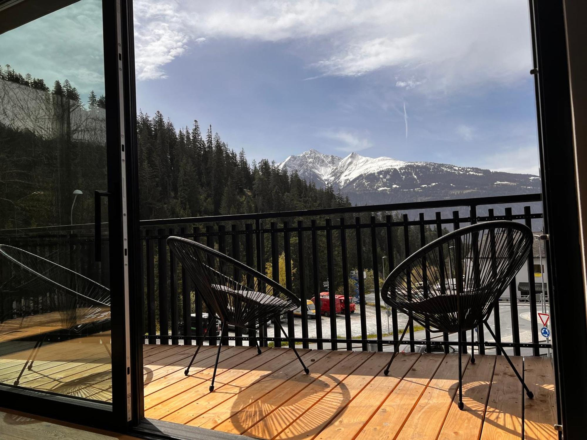Black Summit Boutique Resort Laax Exterior photo